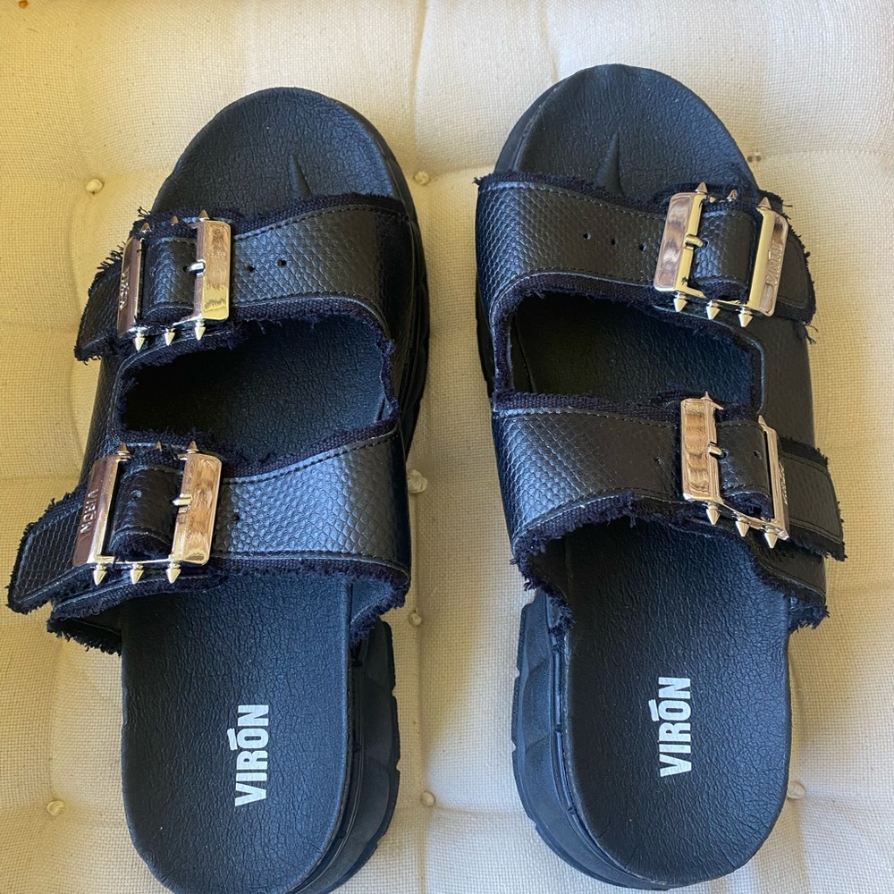Viron Paris NEW Vegan Unisex Edgy Strap Lug Sandal W 10.5 M 8.5 $185